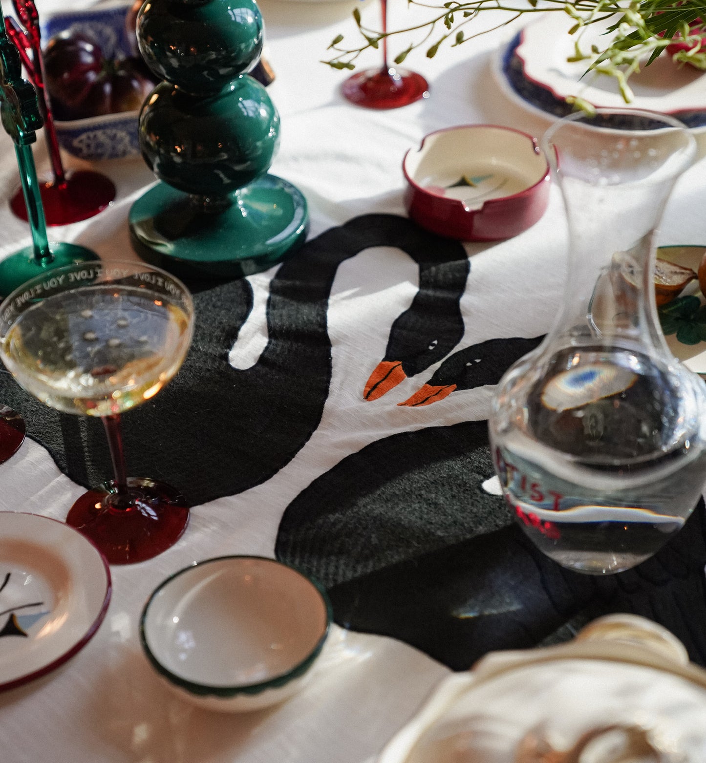 BLACK SWAN TABLECLOTH
