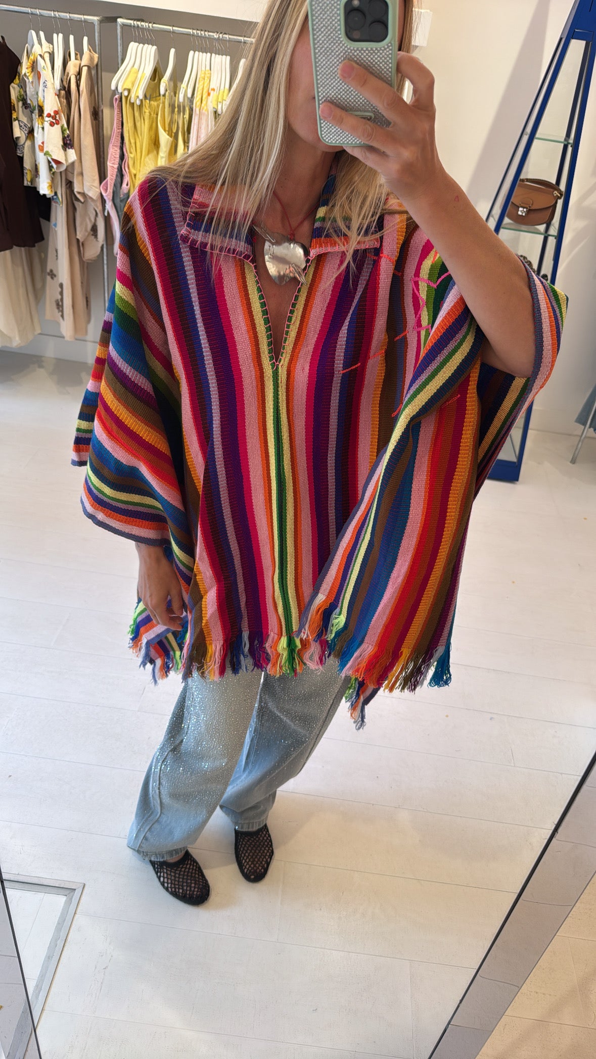 PONCHO RAINBOW