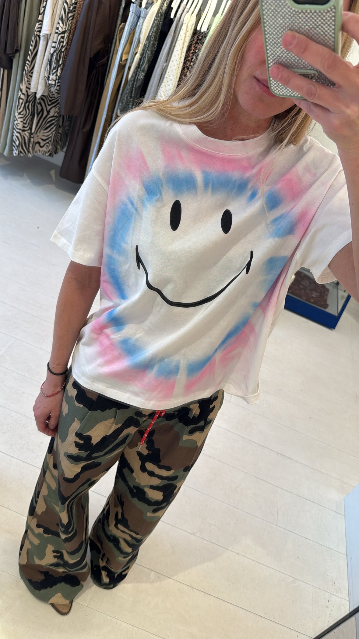 SMILEY TEE