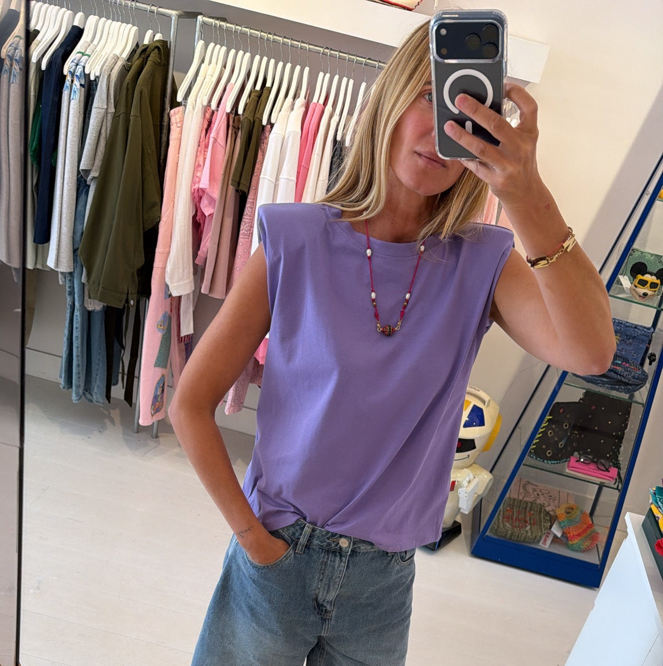 SHOULDERPAD TEE