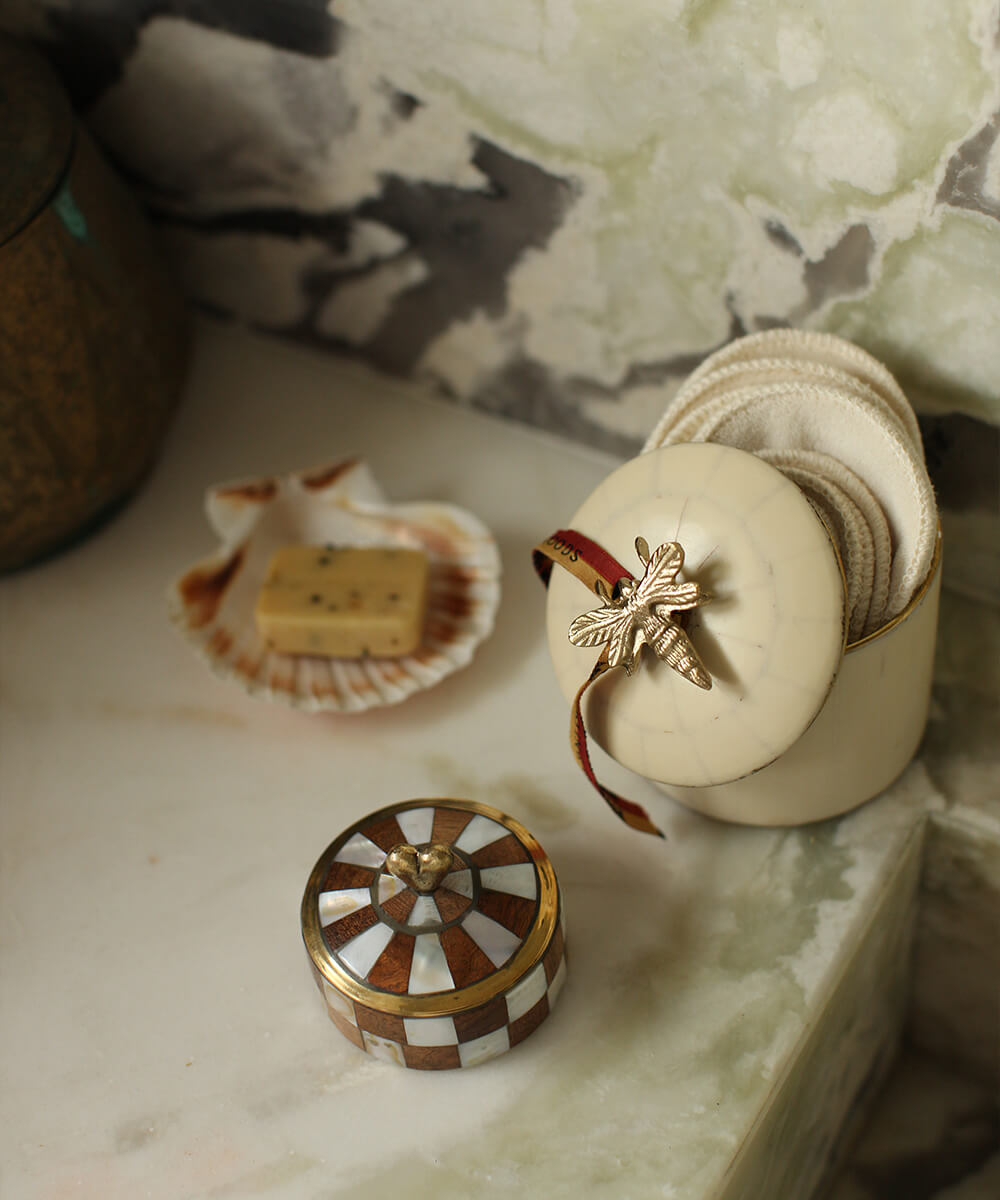 HEART CIRCUS BOX WOODY