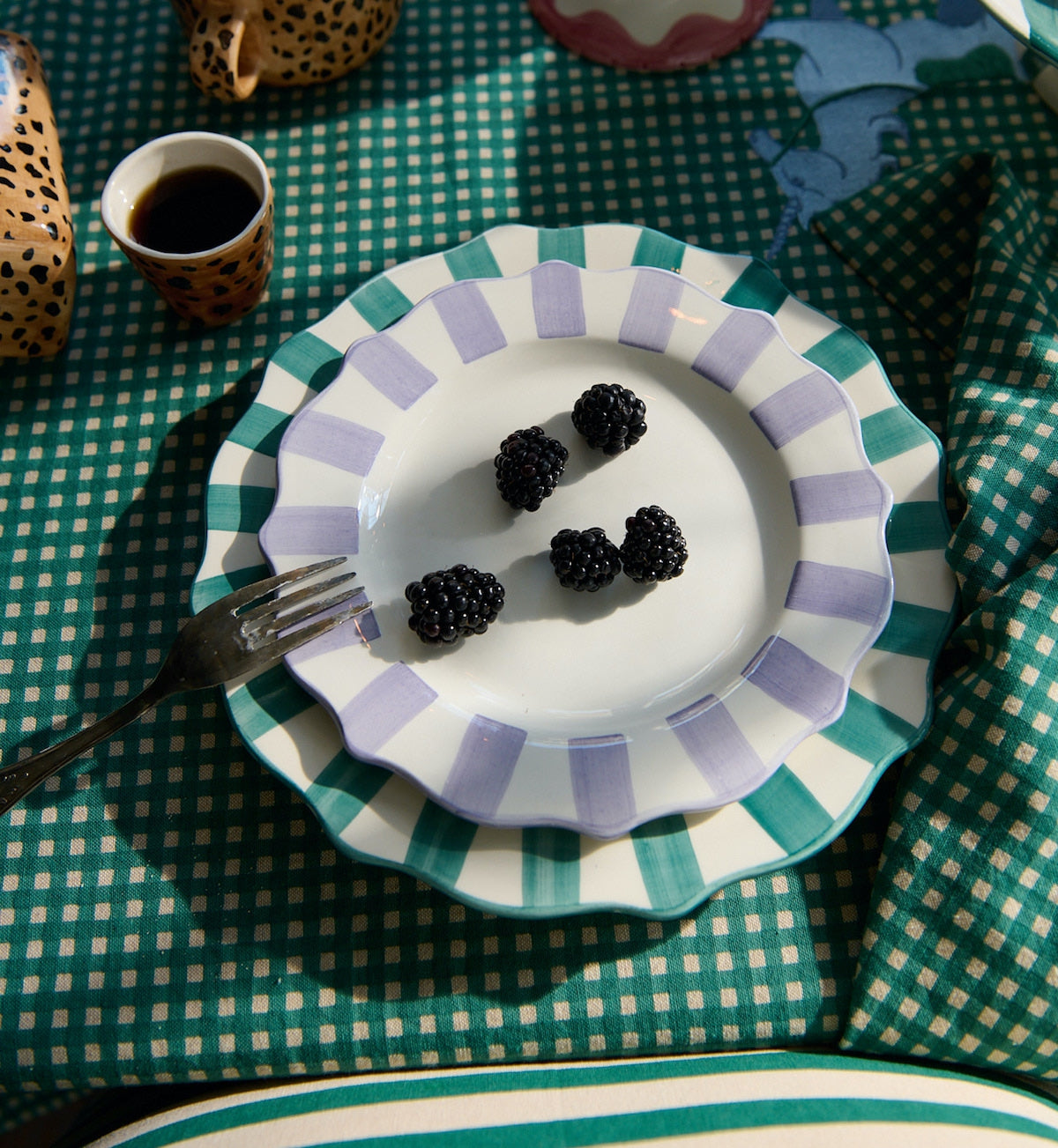 Pine Scalloped Dinner Plate