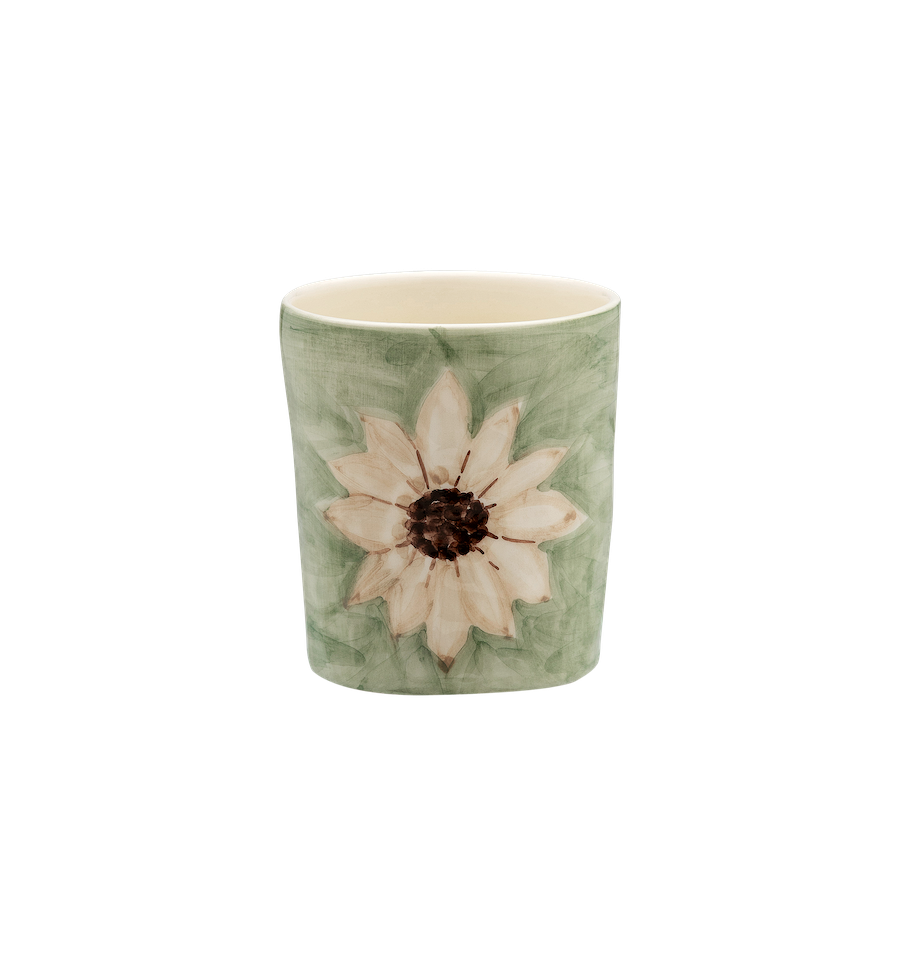 WHITE LOTUS DREAMS LATTE CUP