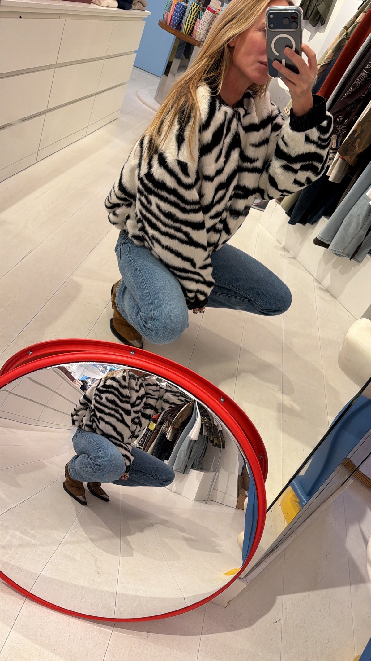 ZEBRA BOMBER