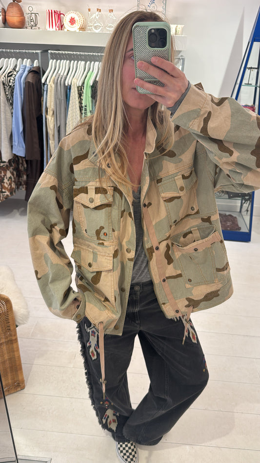 ( PRE ORDER) Limited stock ARMY JACKET