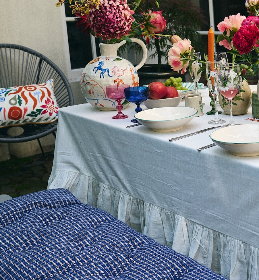 HOLIDAY RUFFLE TABLECLOTH