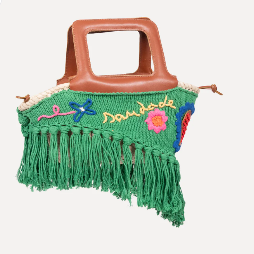 Minho - embroidered basket green