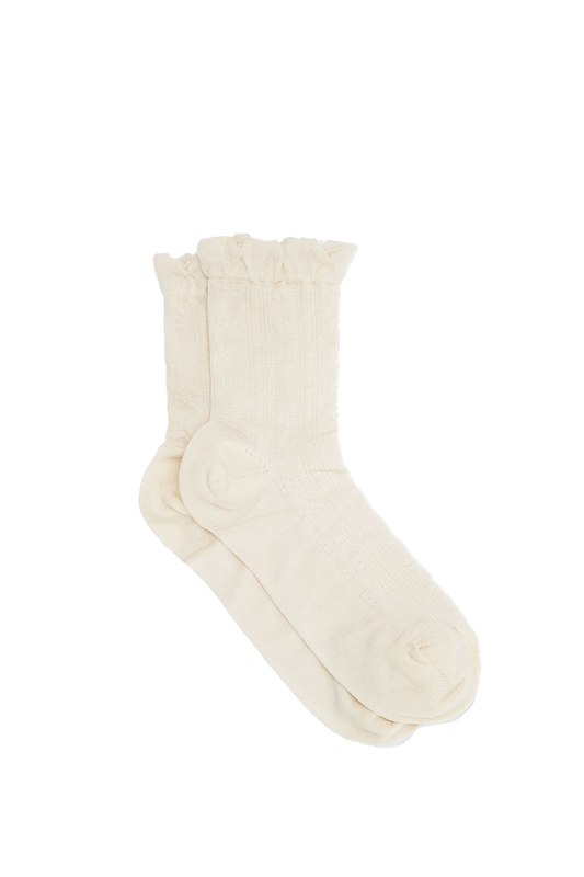 Egret Short Ruffle Socks