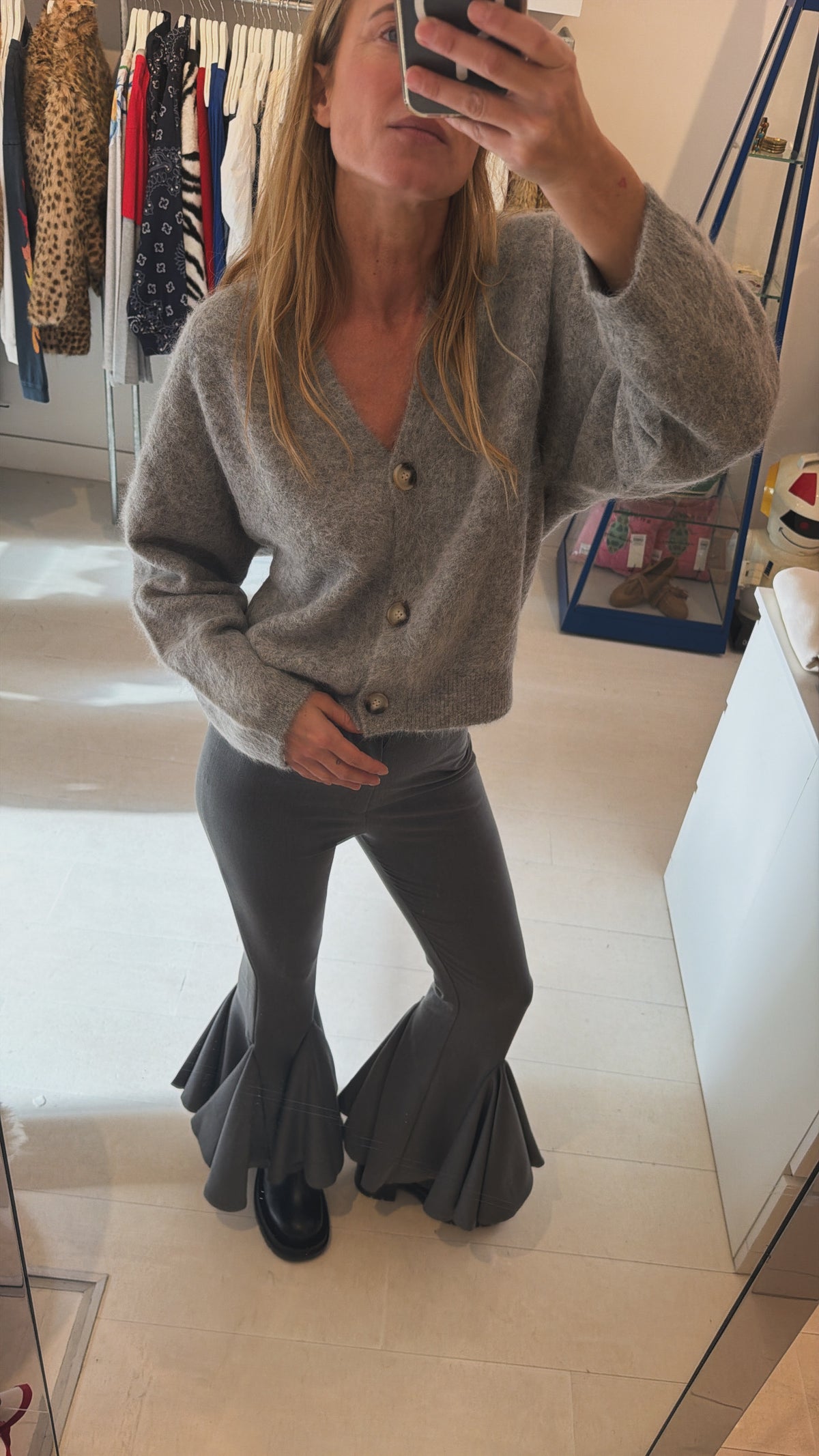 MOSIE FLARE GRAY