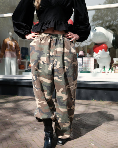FRANKIE CAMO PANTS