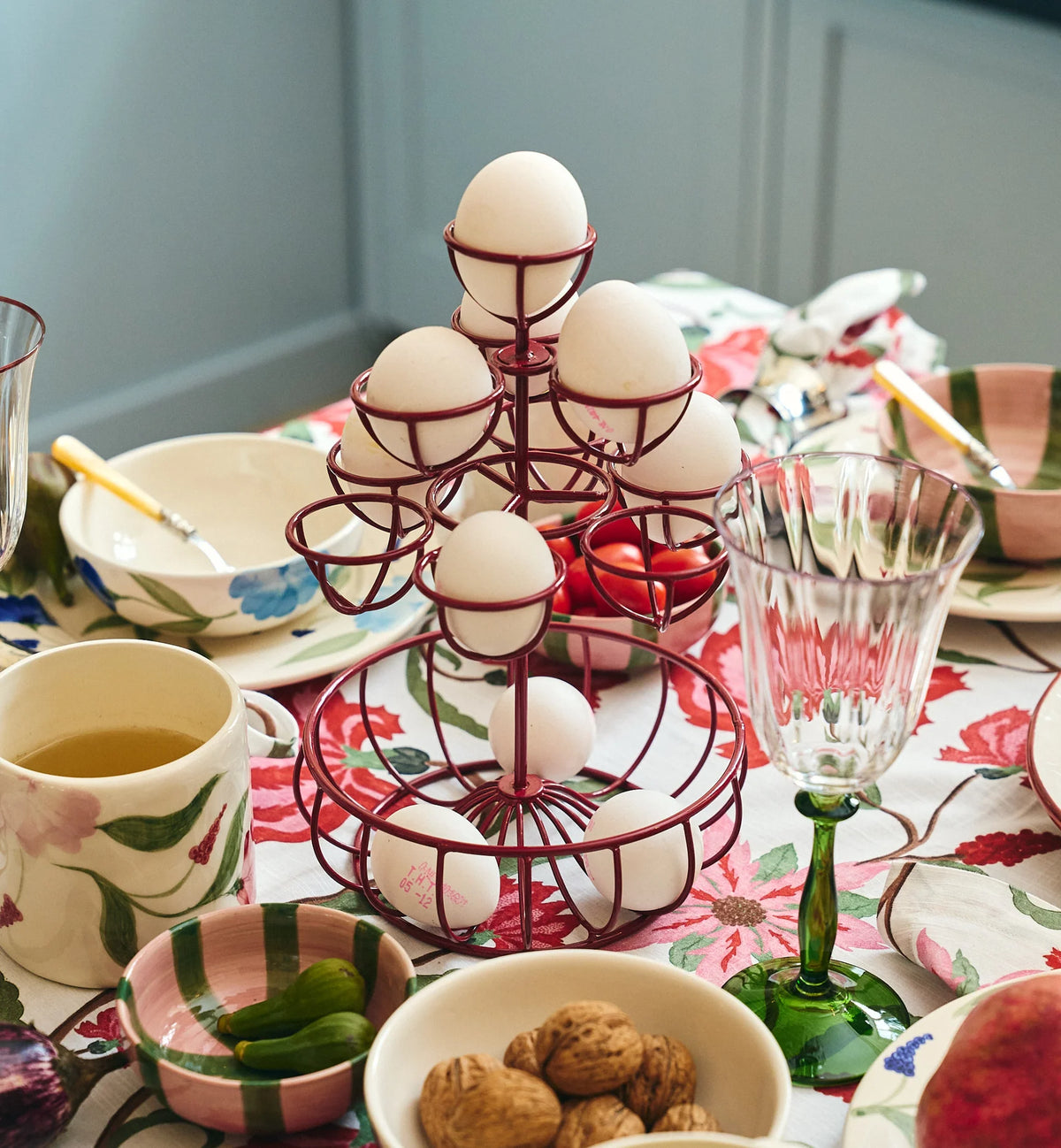 EGGY DELIGHT EGG STAND