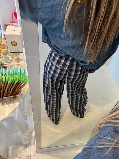 CHECKS PANTS