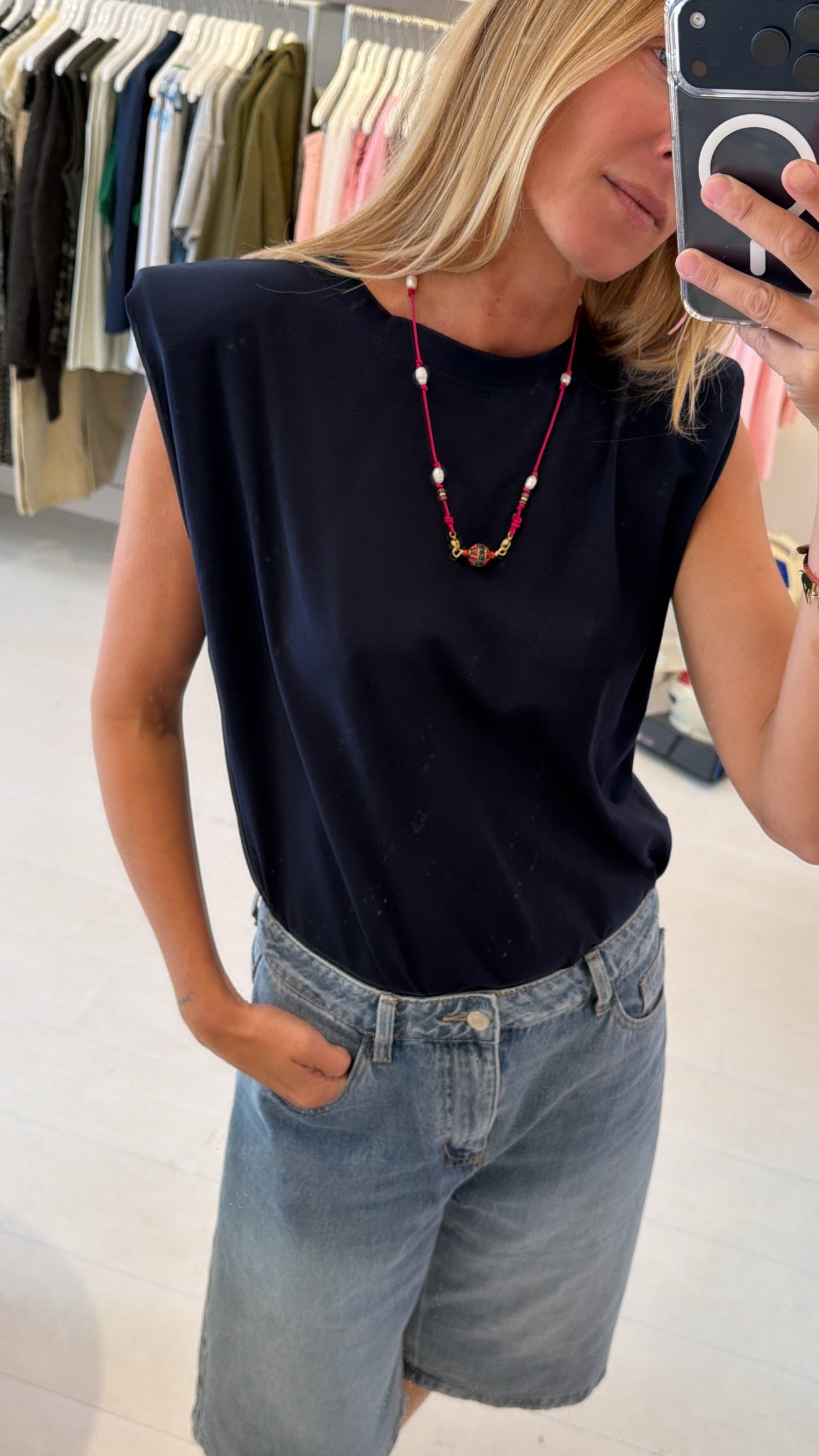 SHOULDERPAD TEE