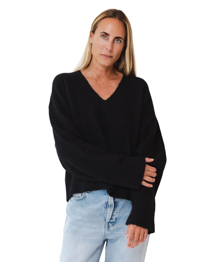 Lucia Pullover Black