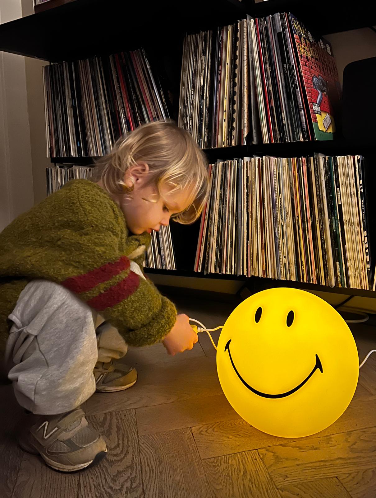 Smileylamp middel