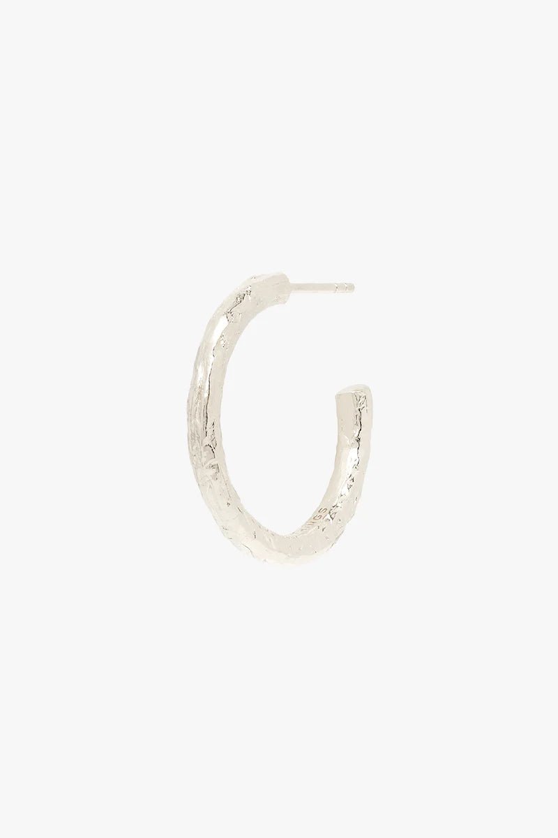 Wanderlust hammered hoop silver (24mm) (pair)